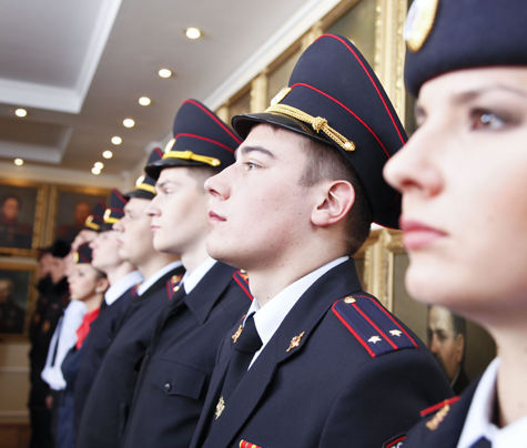 Хоронить погибших от ран или умерших от старости полицейских станут в обстановке особой торжественности