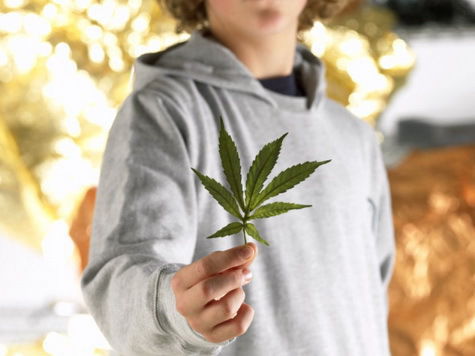 Глава Минздрава соседней республики заявил, что запрет на употребление легких наркотиков зачастую имеет «обратный эффект»