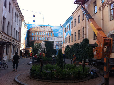 Участники движения «Красивый Петербург» добились того, чтобы КГА согласовал художественные росписи домов 