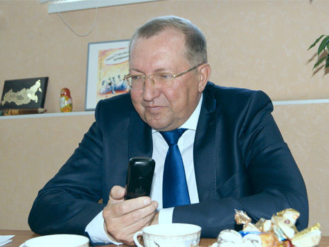 Вячеслав Лабузов: «В новом учебном году стобалльников по ЕГЭ должно стать еще больше»
