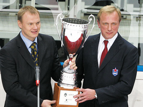 Сегодня матчем между ЦСКА и «Спартаком» для столичных болельщиков открывается чемпионат КХЛ