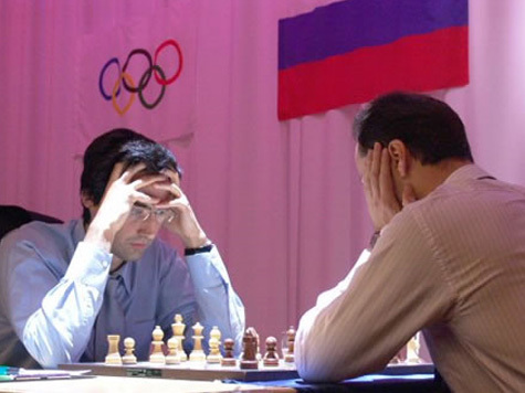 В финале вновь могут столкнуться россиянин Владимир Крамник и Веселин Топалов из Болгарии