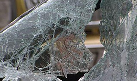 Пережить несколько тревожных и неприятных минут пришлось в понедельник пассажирам и водителю троллейбуса на юго-западе столицы