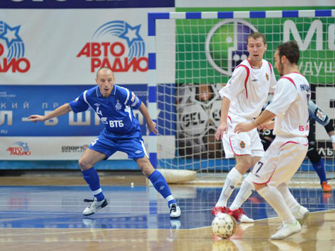 Главное внимание наших любителей мини-футбола, которых становится все больше, будет приковано к представителю России — «Динамо»