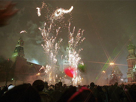 С меньшим, чем в прошлом году, размахом, возможно, пройдут традиционные новогодние гуляния на Красной площади