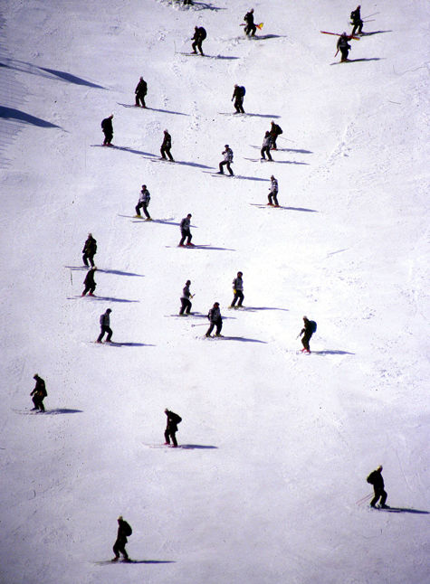 За зимние каникулы на лыжном спуске пострадали 10 горожан