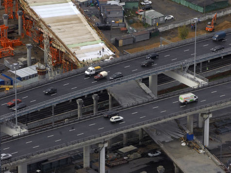 Вложения в строительство новых дорог, мостов и станций метро вырастут на 20%
