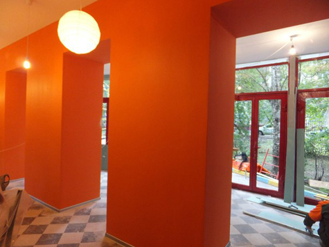 Архитекторы предлагают раскрасить столичные учебные заведения во все цвета радуги