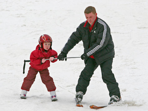 Уроки физкультуры из-за мороза в столичных школах перенесут с улицы в спортивные залы
