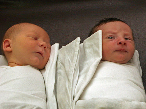 Великобритания, по всей видимости, станет первой страной, где появятся дети зачатые от трех родителей

