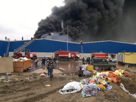 Под Казанью загорелся рынок «Новая Тура»