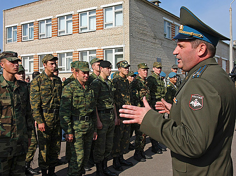 Надбавки за командование станут получать российские военные-контрактники