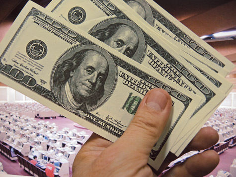 В Госдуму поступил законопроект о запрете доллара

