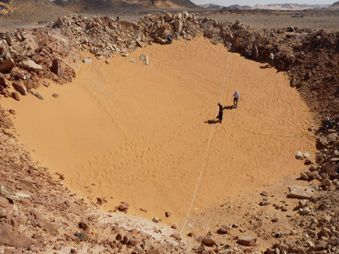 При помощи Google Earth исследователи нашли убедительное доказательство тому, что на Египет падал метеорит