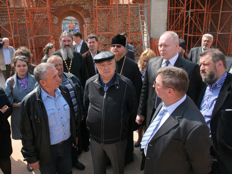 Владимир Ресин рассказал в «МК», как строятся новые столичные церкви 
и где может появиться Парламентский центр