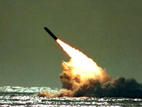 ...проиллюстрировав последний запуск ракеты фотографией американского носителя "Трайдент-2"