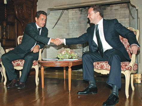 С «другом» Медведевым бесед не планируется