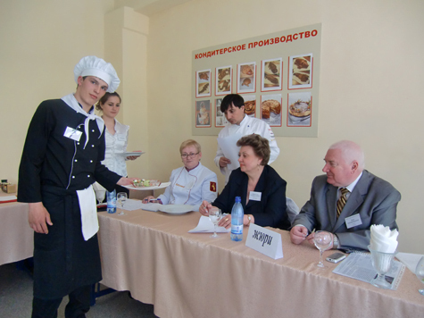 Во владимирском профессиональном лицее №39 прошла олимпиада по профессиональному мастерству среди начинающих поваров