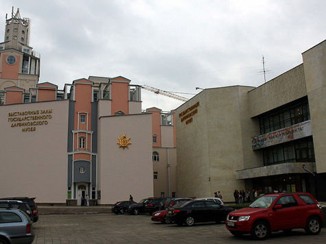 Звери в Дарвиновском музее покинут свою оболочку Звери в Дарвиновском музее покинут свою оболочку
