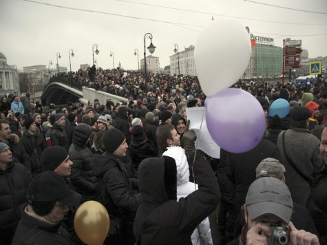 Владимир Рыжков зачитал резолюцию протестующих