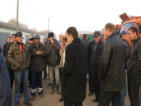 В Батайске продолжается забастовка работников предприятия ЖКХ