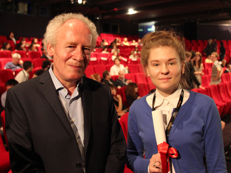 Диплом лично вручал председатель жюри короткого метра бельгийский режиссер Жан-Пьер Дарденн.