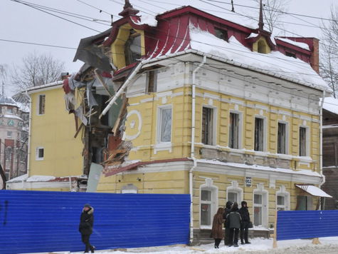 Общественники продолжают борьбу за особняк Гузеевой на Ильинке