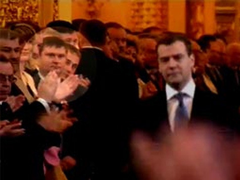 На официальном видео с мероприятия среди почетных гостей обнаружен главарь кущевской банды