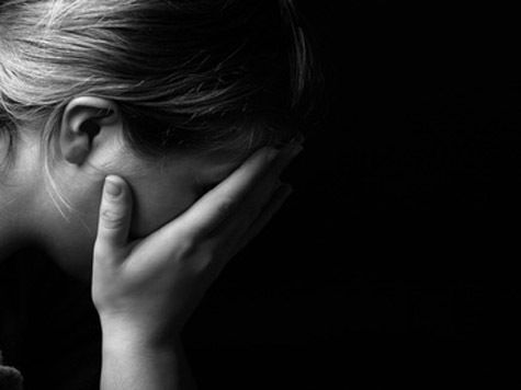 Юная жительница Подмосковья сбежала от опекунши, напилась и заснула на улице