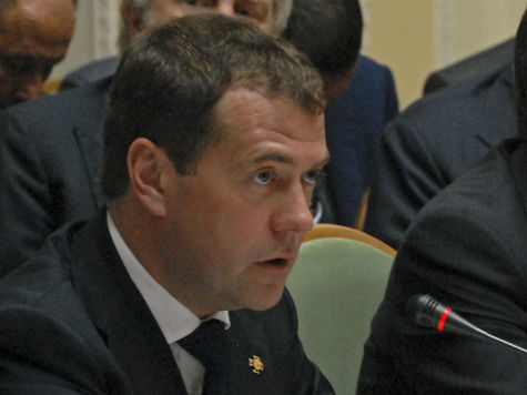 На заседании, посвященном медицинским кадрам, премьер продемонстрировал специальные кнопочки и экранчики