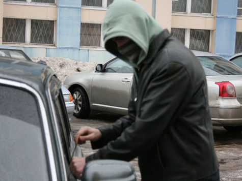 Рост числа угонов в столице не могут остановить ни полиция, ни новомодные электронные гаджеты