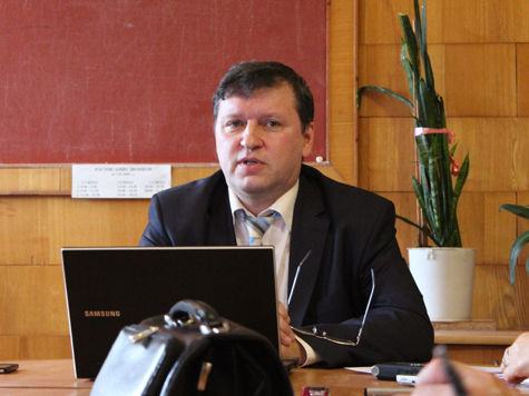 В срыве выборов ректора КГУ один из дисквалифицированных кандидатов обвинил Олега Богомолова

