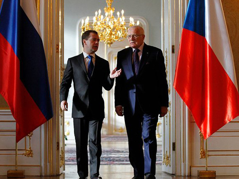 В Чехии российский президент высказал свое мнение о митингах и выборных нарушениях