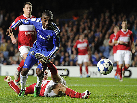 В ноябре так много всего футбольного, что голова кружится