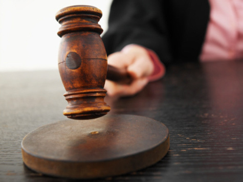 Высшие судьи признали право человека требовать возмещение за поруганное имя из казны