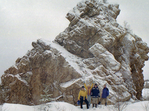 В этом году неподалеку от знаменитого памятника природы Шихан была обнаружена пещера, которую челябинские спелеологи почему-то вычеркнули из списка существующих спелеообъектов