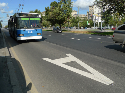 К октябрю в Москве исчезнут 9 из 15 раздражавших водителей "выделенок"