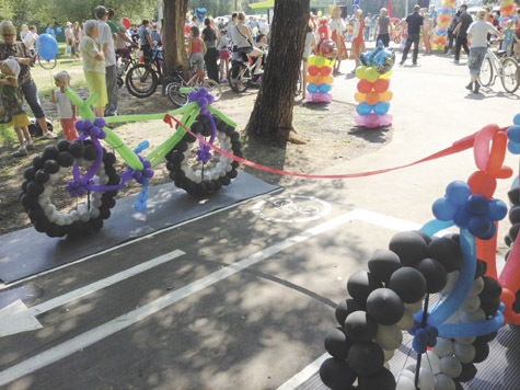 В Лобне открылась первая велосипедная дорожка Подмосковья