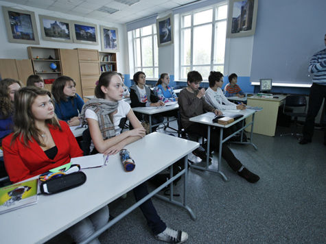 Правительство Москвы призывают перестать экономить на образовании
