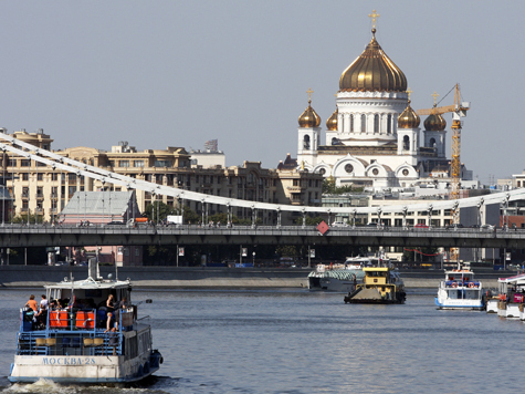 Западные наблюдатели ревниво следят за расширением российской столицы