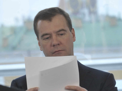 Медведев дал поручения по расширению столицы