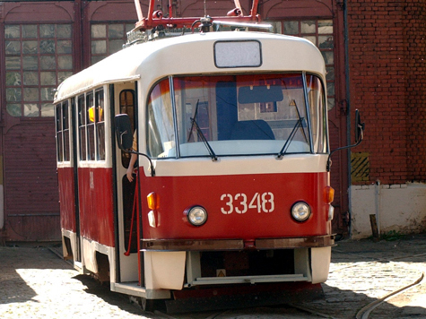 Движение трамваев по улице Шаболовской в Москве закрылось с 28 июля, а автобус №208 поменял маршрут следования