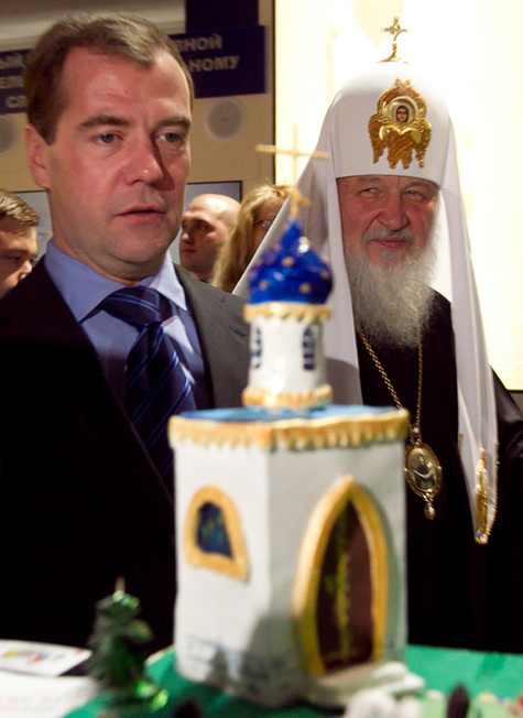 Дмитрий Медведев подивился темпам клерикализации российского общества