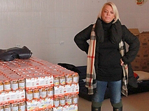 Актриса Яна Поплавская привезла в Приамурье 30 тонн гуманитарной помощи