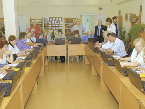 В Серпухове прошел областной чемпионат по компьютерной грамотности среди пенсионеров