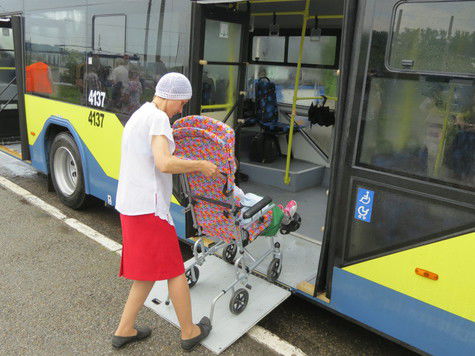 В Барнауле на маршрут вышел первый в крае троллейбус для людей с ограниченными возможностями