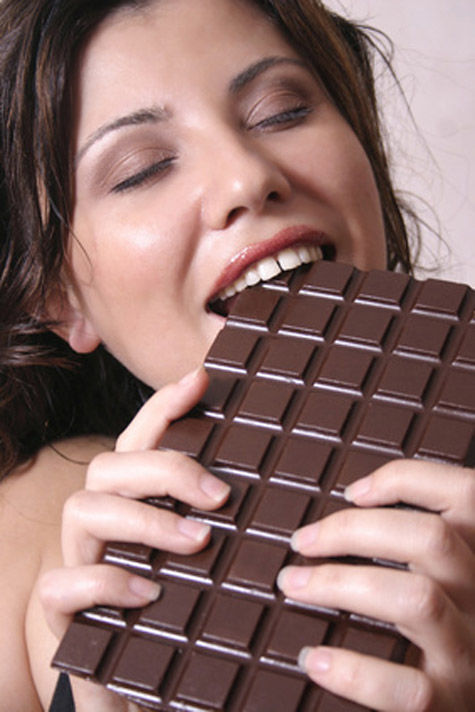 Продавать под видом настоящего шоколада всего лишь шоколадное изделие запретят производителям с нынешнего лета