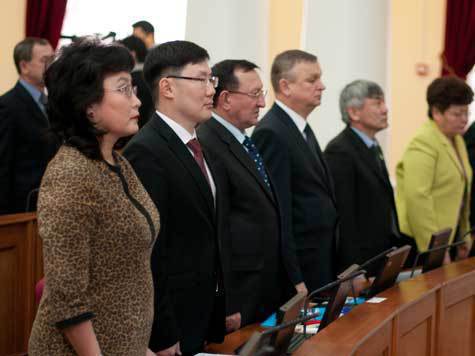 В Улан-Удэ состоялась двадцать шестая сессия Народного Хурала Республики Бурятия