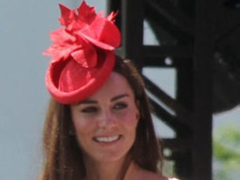 Герцогиня, ожидающая ребенка, чувствует себя лучше, пишут местные СМИ

