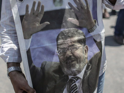 Египетские военные обещают не устраивать репрессий против сторонников экс-президента Мурси

